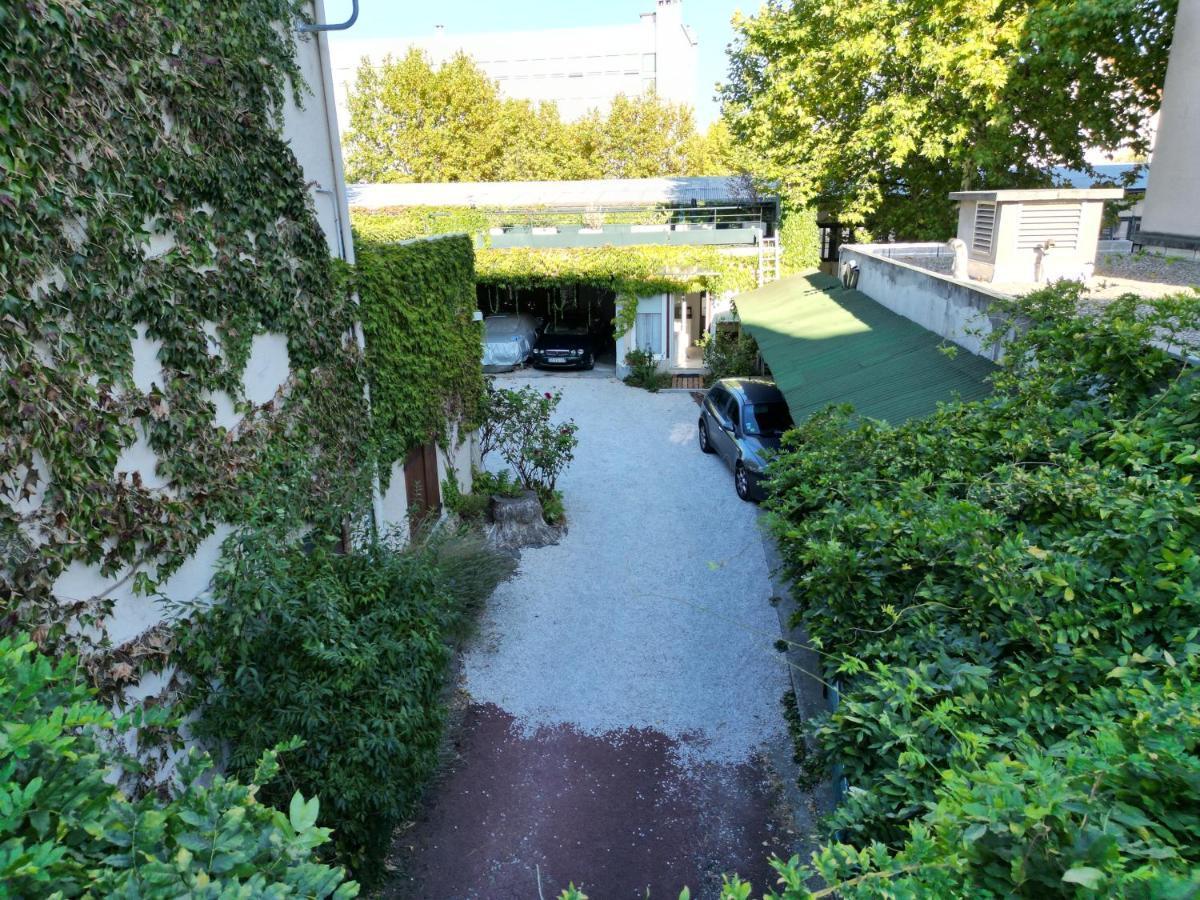 B&B "Clos Feuillat" Лион Экстерьер фото